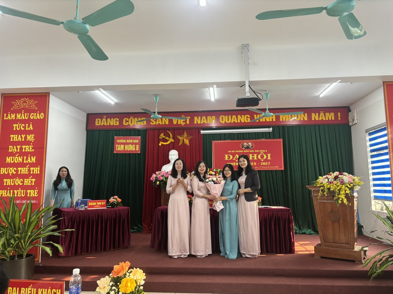 z6236777990005 ae973647b4010fd48d971f1c54d4188c