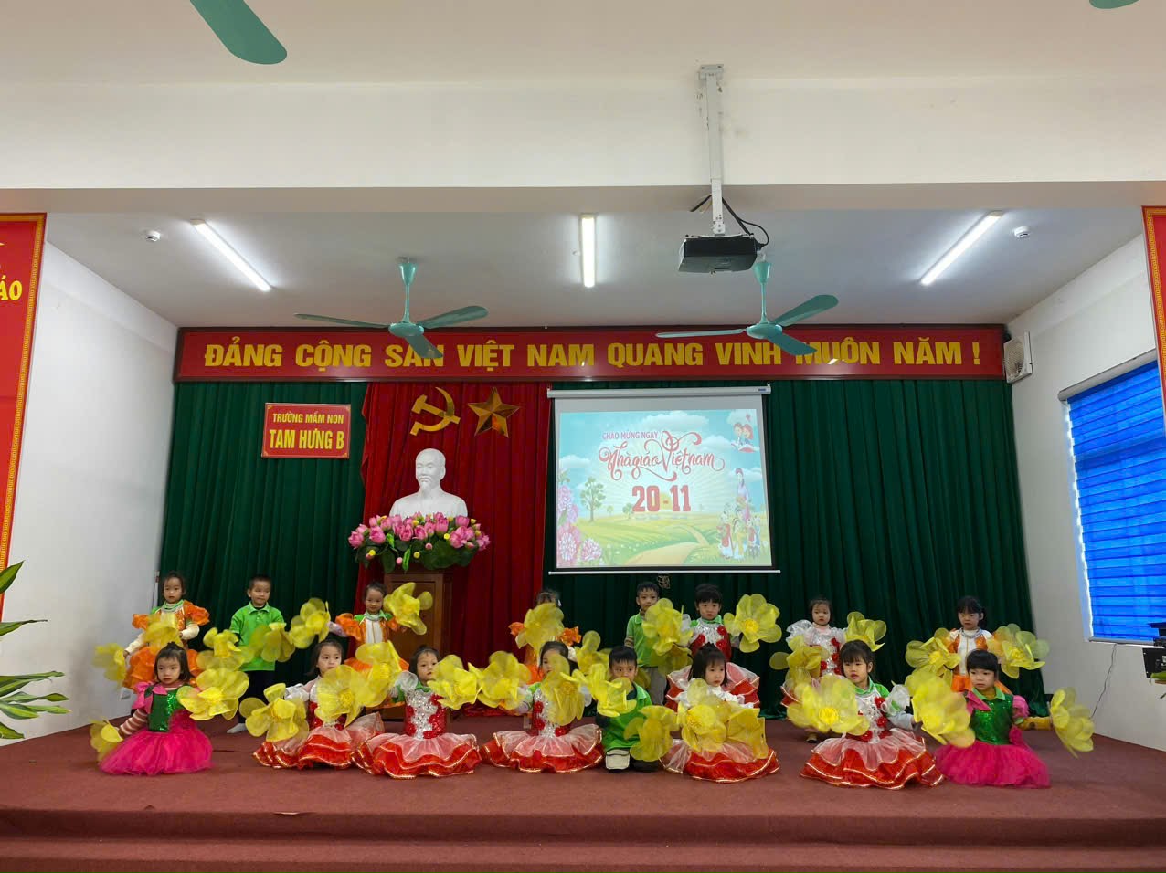 z7239443005588 d50c1d9c93ced9c664c3d2eb3be75ce2