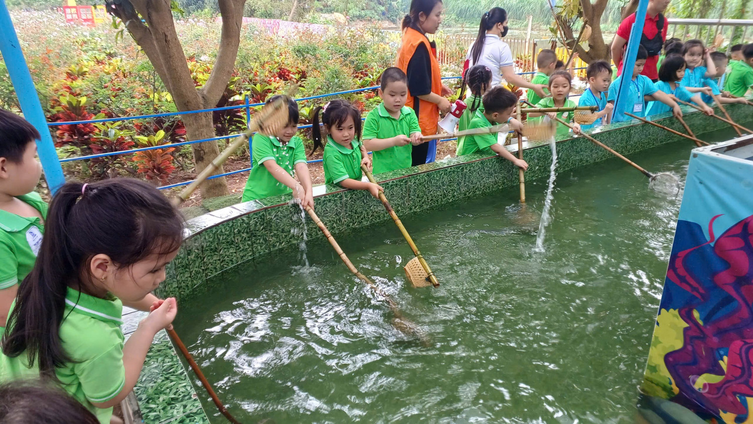 z7659102310384 4d447c8d420623d4fa76a915630400f0